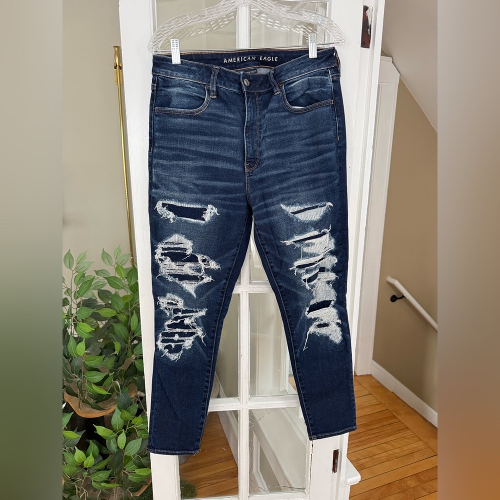 Women’s American Eagle Distressed Skinny Jeans